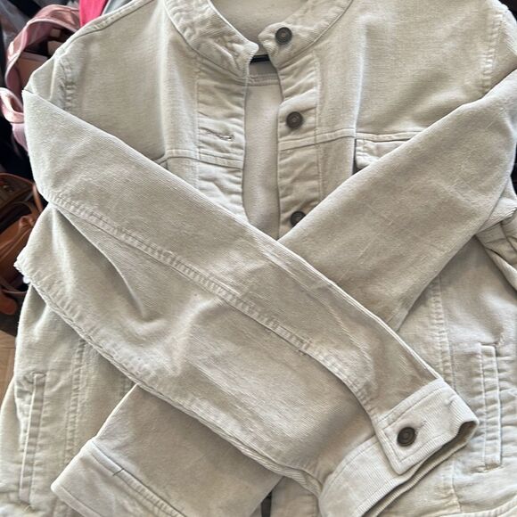 Lightweight Jacket - Picture 4 of 4